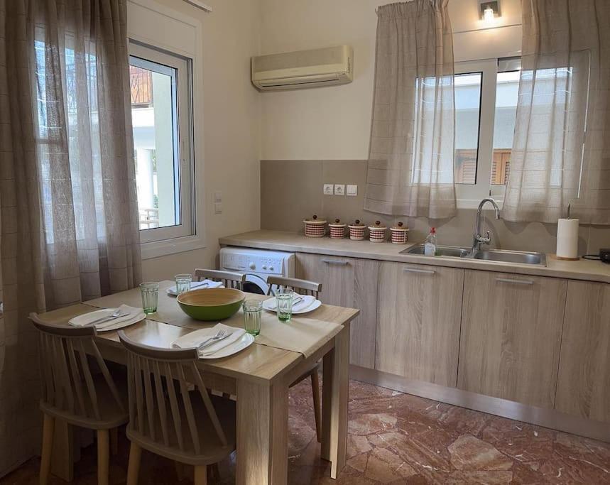 Appartement Comfortable 2 Bed Apt 5 Mins/Nafplio 10 Mins/Beach Extérieur photo